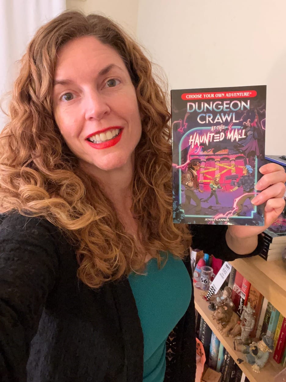 Unboxing DUNGEON CRAWL AT THE HAUNTED MALL